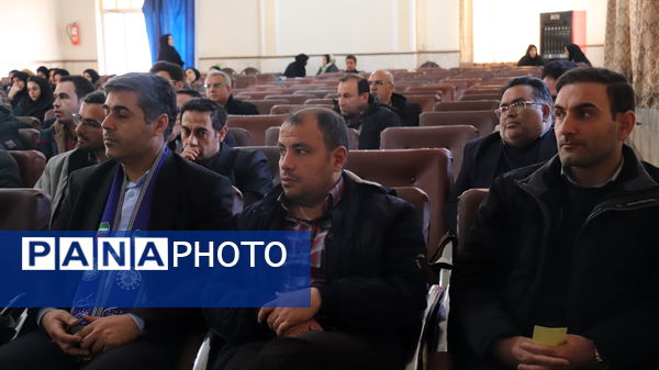 اولین روز دوره تربیت مربیان جدیدالورود تشکیلات پیشتازان سازمان دانش‌آموزی آذربایجان شرقی