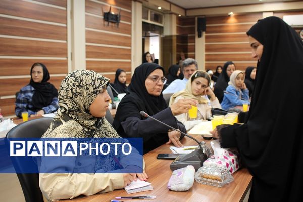 دوره آموزشی فن بیان و گویندگی و مجری‌گری طرح مجری شو در استان خراسان رضوی