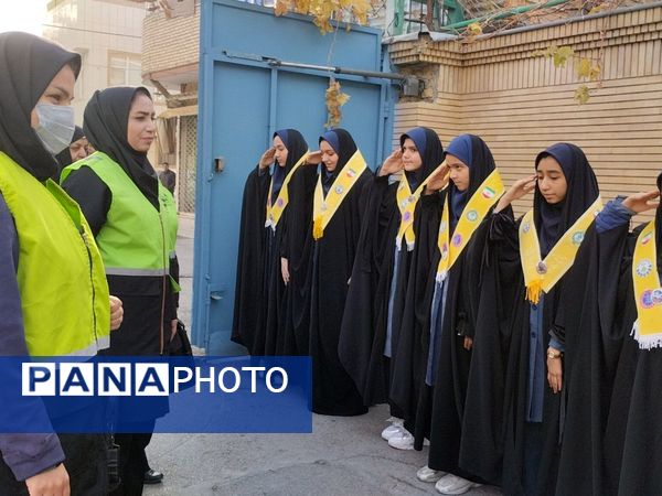 مانور سراسری زلزله در دبیرستان دخترانه شاهد شیرودی 