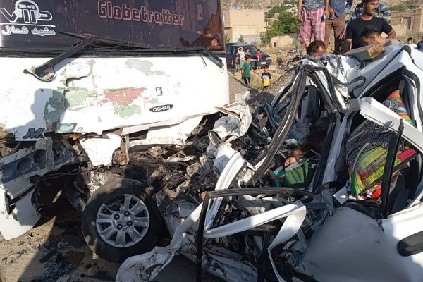  ۳نفر در تصادف شدید اتوبوس با تیبا در محور آشخانه به جنگل گلستان فوت شدند