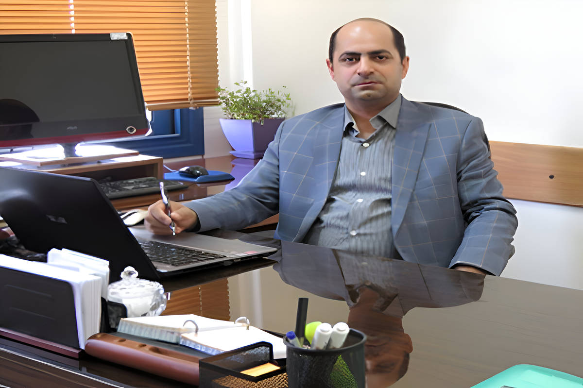 چالش هویت در میان نسلهای جدید مهاجران افغانستانی است