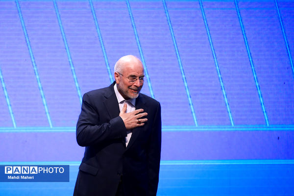 نشست خبری رئیس مجلس شورای اسلامی