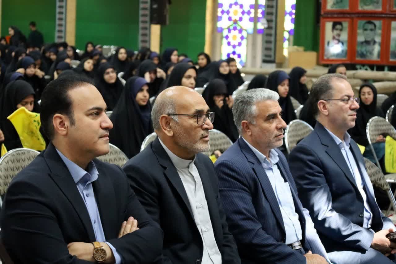 اختتامیه جشنواره فرهنگی هنری بیعت در غربت در یزد