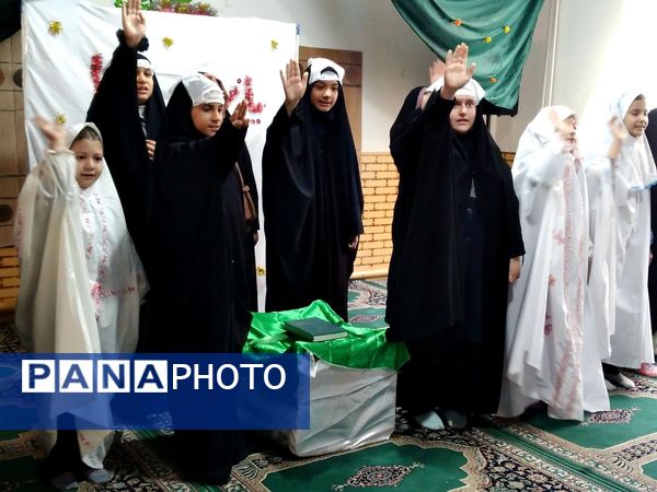 سوگواری همراه با شور و عشق فاطمی و پویش نذر کتاب در مدرسه شهید جواهری دو 