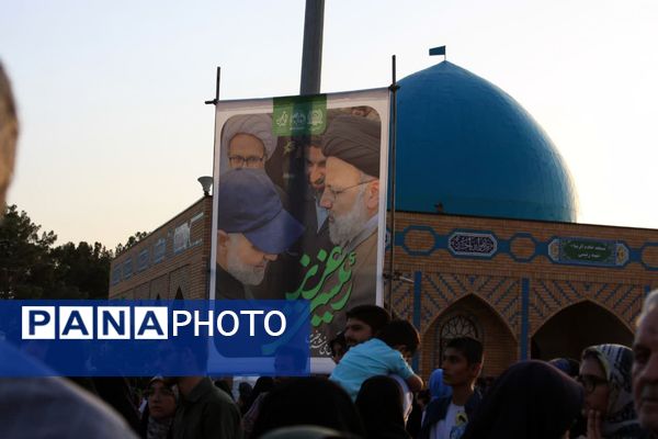 برنامه تلویزیونی محفل قرآنی خــادم الرضــا
