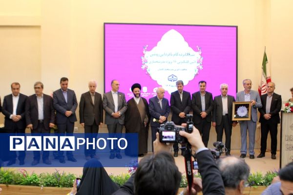 آیین کلنگ‌زنی ۱۶ مدرسه خیرساز در کاشان؛ مشارکت مردمی، حمایت دولتی
