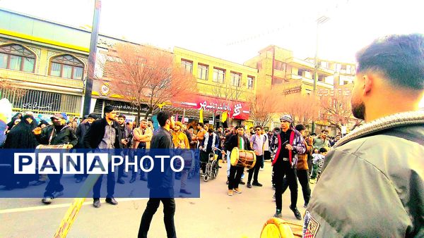 مراسم تشییع نمادین پیکر شهدای مقاومت در مشهد