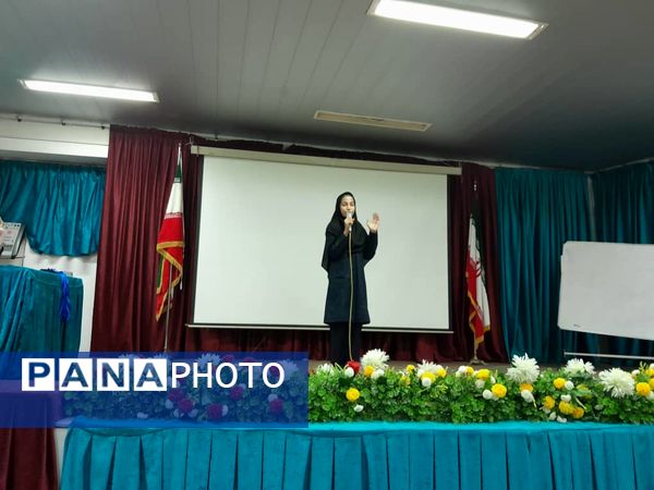 برگزاری آزمون خبرنگاری و مجری‌گری در ناحیه 2 ساری