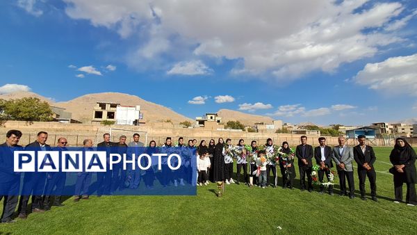 درخشش دختران فارسان بر قله مینیفوتبال کشور