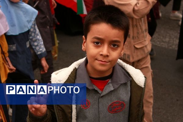 راهپیمایی روز دانش‌آموز در بهارستان 2