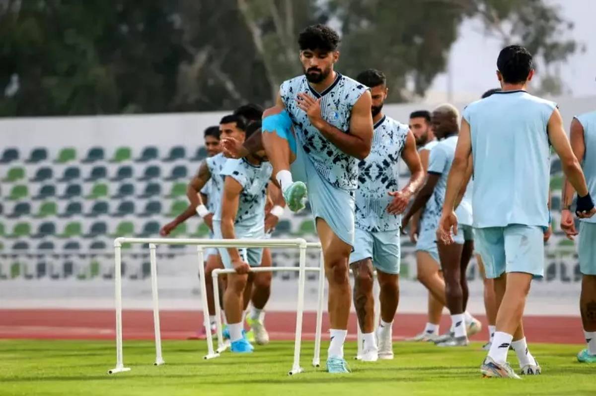 سامان فلاح با باند پزشکی در ترکیب استقلال