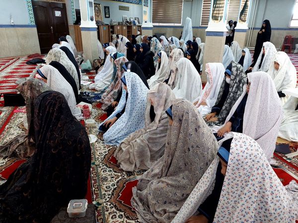 لحظات نورانی نماز استغاثه؛ اتحاد دل‌ها برای طلب باران