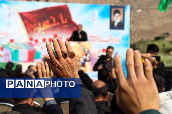 آیین تدفین شهید گمنام در کرمانشاه