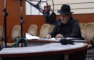 «خانواده بایرامی» به کارگردانی میرطاهر مظلومی روی آنتن رادیو نمایش می‌رود 