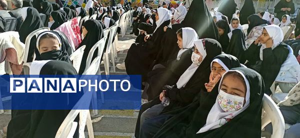 یادواره 118 شهید دانش‌آموز شهرستان بجنورد در مدرسه شاهد فاطمه زهرا(س)