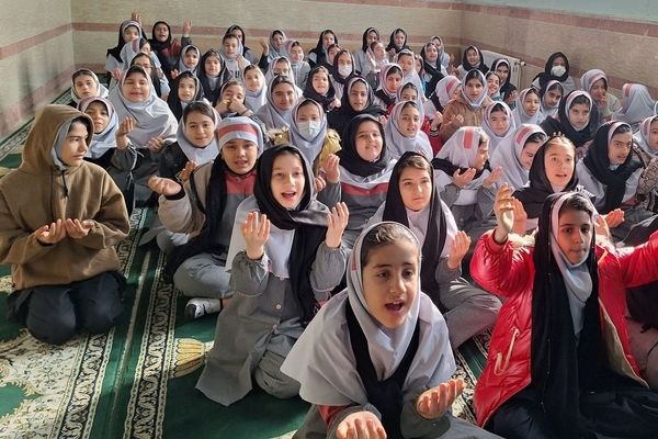 عزاداری حضرت فاطمه الزهرا(س) در مدارس جانبازان کربلا و ایران تایر اسلامشهر