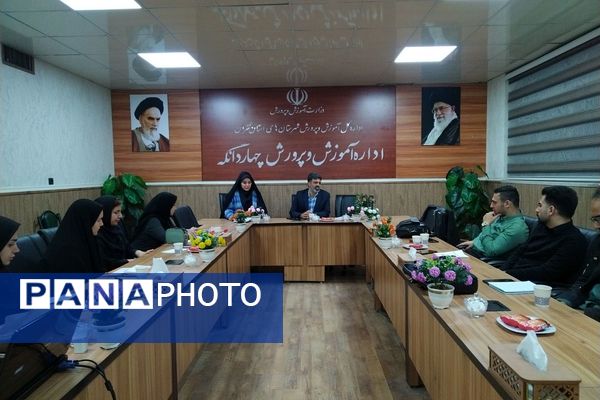 برگزاری جلسه ضمن خدمت ویژه مشاوران با موضوع هدایت تحصیلی