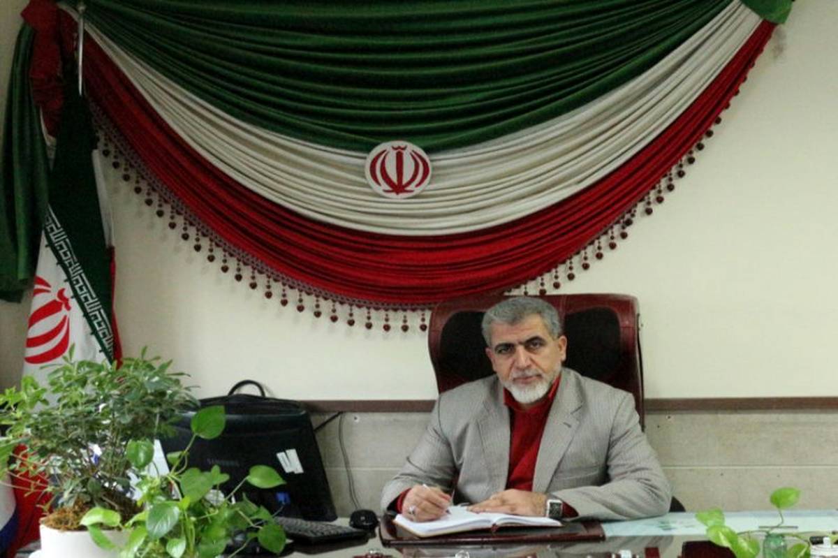 گسترش هویت دینی و مسئولیت‌پذیری دانش‌آموزی؛ محور برنامه‌های هفته قرآن، عترت و نماز در فیروزکوه 