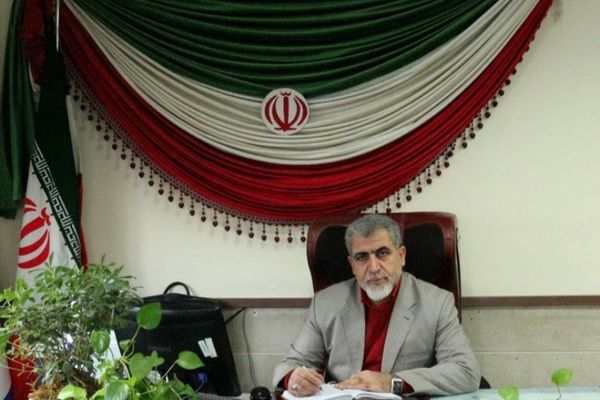 گسترش هویت دینی و مسئولیت‌پذیری دانش‌آموزی در هفته قرآن، عترت و نماز در فیروزکوه 