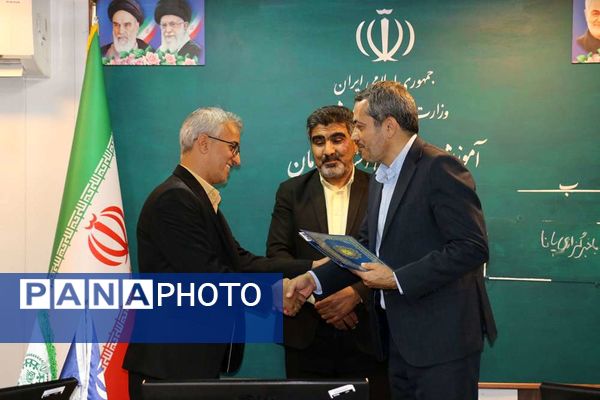 مراسم تجلیل از خبرنگاران دانش آموز
