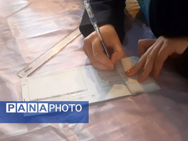 انتخاب نماینده دانش آموزان در دبیرستان نمونه فرهنگ مهشید مصلی نژاد ناحیه ۶