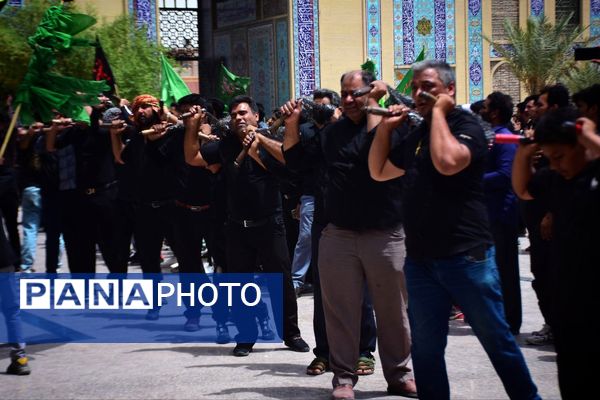 زابل در ماتم حسین؛ گلزار شهدا شهرستان زابل میزبان اشک و شور عزاداران حسینی