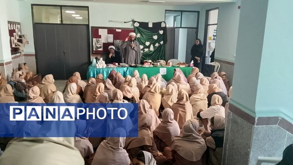 ایستگاه صلواتی دبیرستان حضرت آسیه(س) در ایام فاطمیه