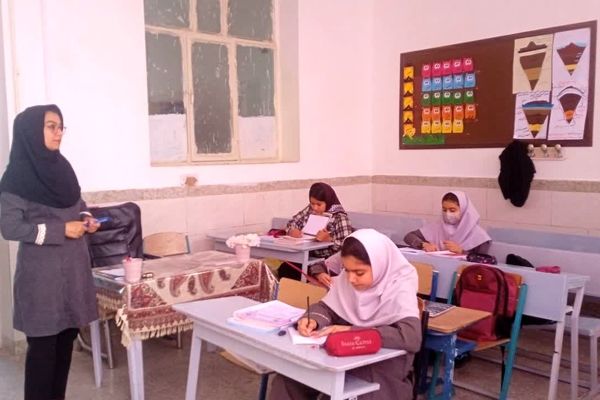 کلاس تست تیزهوشان در دبستان شهید نجفی فدافن