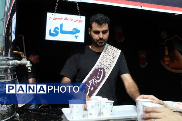 آیین پیاده روی دلدادگان اربعین حسینی در شهرستان نیشابور 