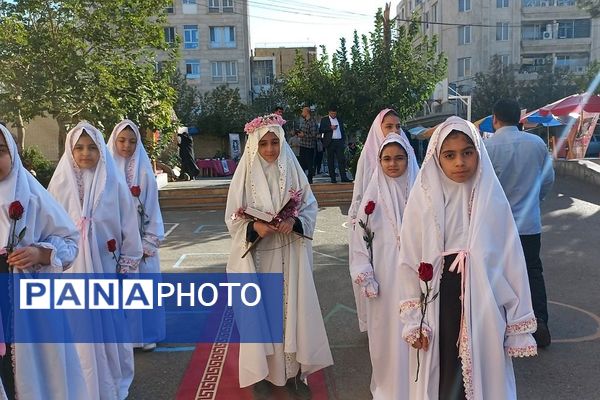 نواختن زنگ سال تحصیلی ۱۴۰۳-۱۴۰۴ در شهرستان شهریار