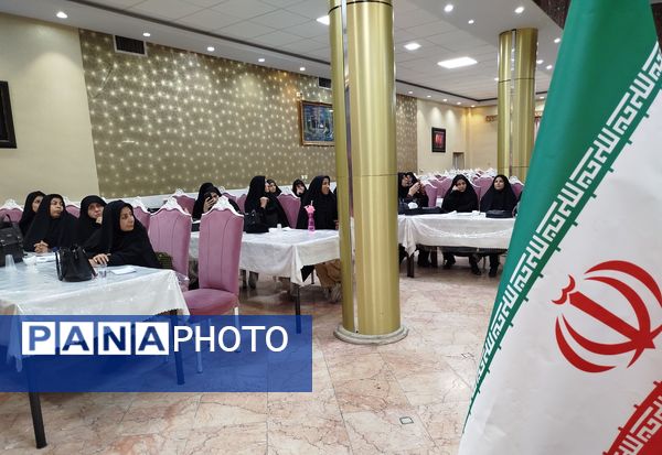 کارگاه‌های توانمندسازی ویژه معاونان و مربیان پرورشی آموزشگاه‌های شهرستان کاشمر 