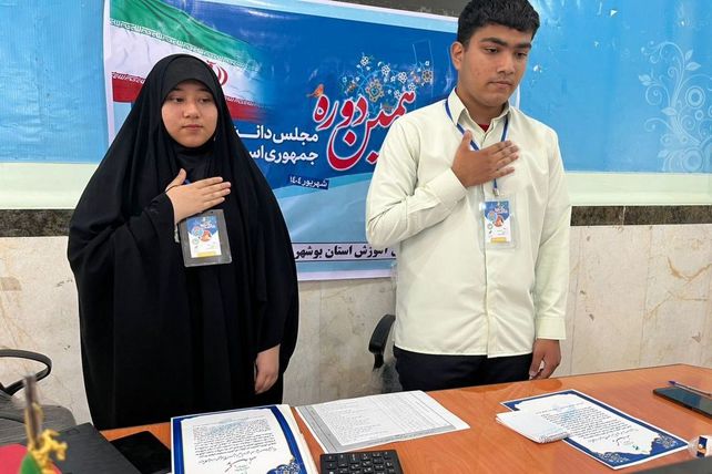 افتتاحیه دوازدهمین دوره مجلس دانش آموزی جمهوری اسلامی ایران در گناوه