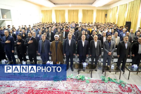 حضور وزیر کشاورزی در مراسم صبحگاهی هنرستان کشاورزی تبریز