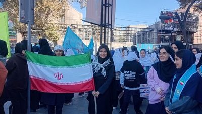 دانش‌آموزان نبض امروز و فردا را در دست دارند