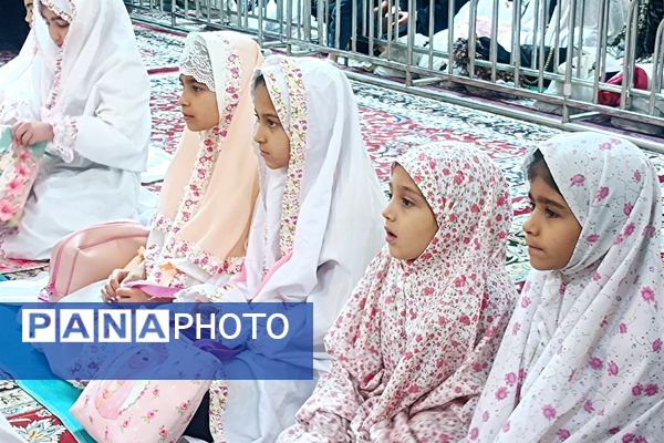 برگزاری جشن ۱۰۰۰ دانش‌آموز دختر روزه اولی در شیراز
