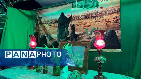 نوجوانان تهرانی هم‌نوا با اسرای کربلا به سوگ امام حسین (ع) نشستند