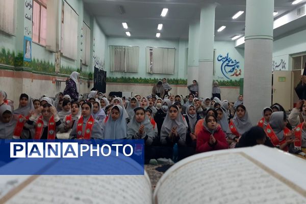 جشن ولادت امام علی(ع) در مدرسه شهید آقچه‌لو رباط‌کریم