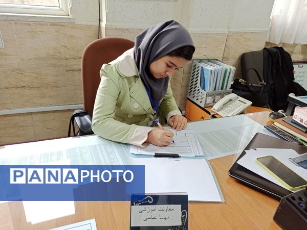 اجرای طرح مُدام در دبیرستان دخترانه ۱۳ آبان ؛ گامی برای ارتقاء یادگیری پایدار 