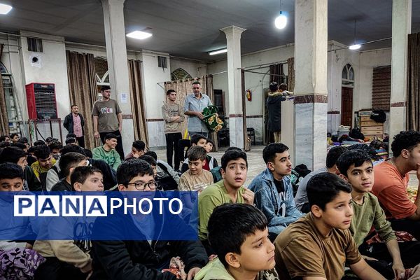 افتتاحیه اعتکاف دانش‌آموزی مسجد قمربنی هاشم باقرشهر 