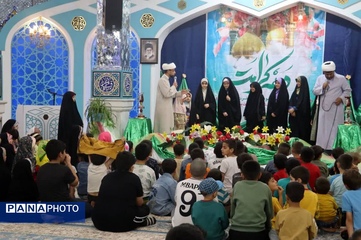 جشن میلاد امام رضا (ع) در امامزاده سید عباس (ع) در بجنورد 