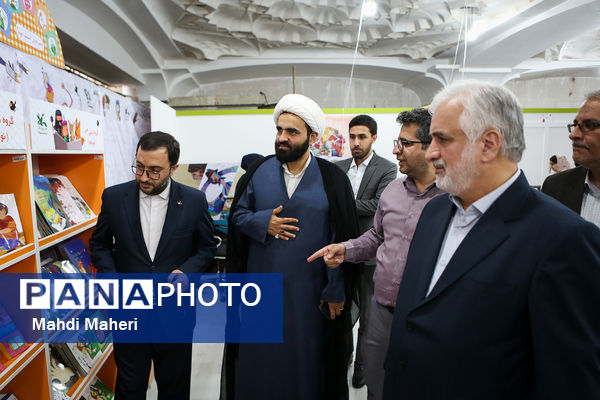 بازدید معاون پرورشی و فرهنگی وزارت آموزش و پرورش از سی‌وپنجمین نمایشگاه بین‌المللی کتاب تهران