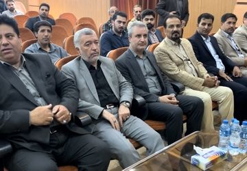 نشست مدیر کل آموزش و پرورش خراسان رضوی با مدیران مدارس شهرستان تربت جام