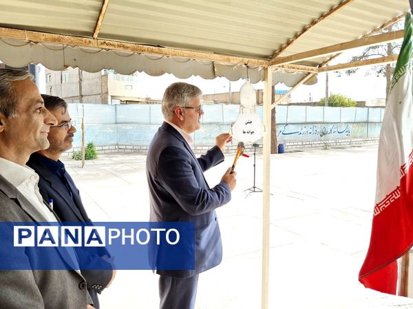 آیین نواختن زنگ شکوفه ها و جوانه ها در شهرستان خلیل‌آباد 