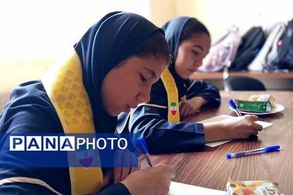 کارگاه آموزشی پیش اردوی منطقه‌ای پیشتازان در بهارستان‌۲