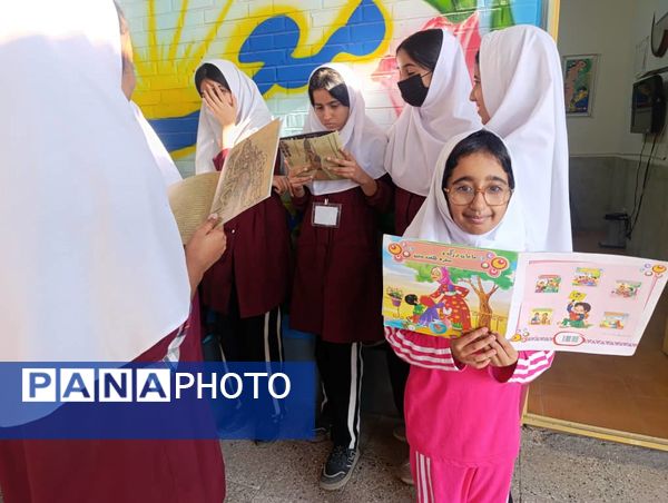 جشن کتاب و قصه‌گویی در دبستان شهید تنیده
