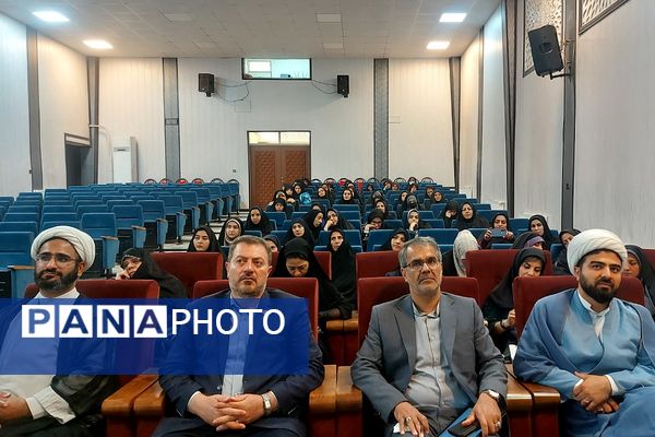 مراسم تجلیل از معاونین پرورشی، مربیان تربیتی و مشاورین مدارس منطقه کهریزک 