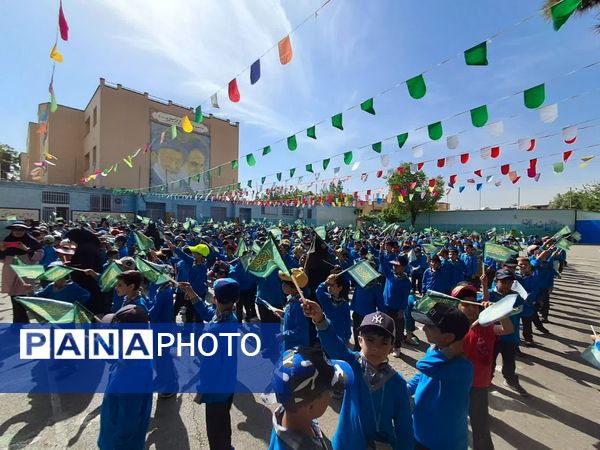 حضورخادمیاران امام رضا (ع) در آموزشگاه شهید رسول نم‌نبات ناحیه۴ اصفهان 