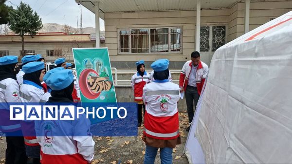 آموزش تخصصی مدیریت بحران در دوره دادرس پیشرفته هلال‌احمر تویسرکان