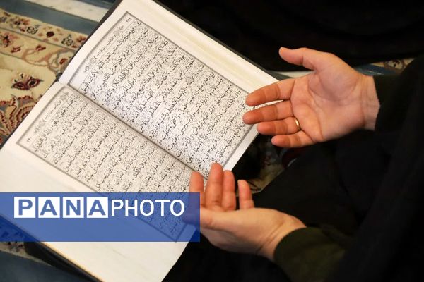 مراسم قرائت دعای ام داوود در امامزاده سید عباس بن موسی (ع) در بجنورد 