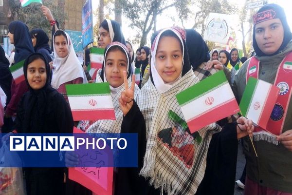 راهپیمایی یوم‌الله ۱۳ابان ماه در شهرستان نیشابور 